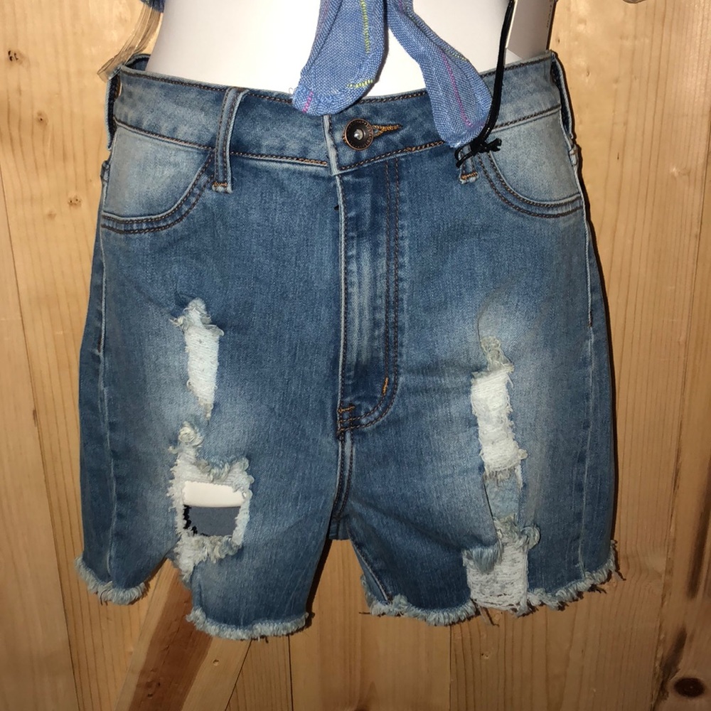 Denim distressed shorts